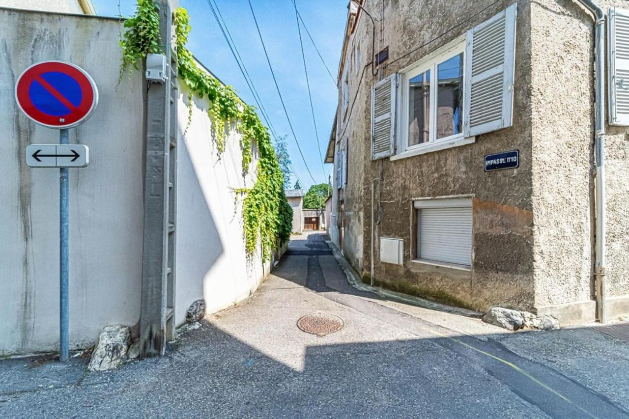 Cozy Studio Near Lyon Sainte-Foy-lès-Lyon Екстериор снимка